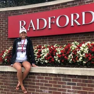 Meet your Posher, Michelle